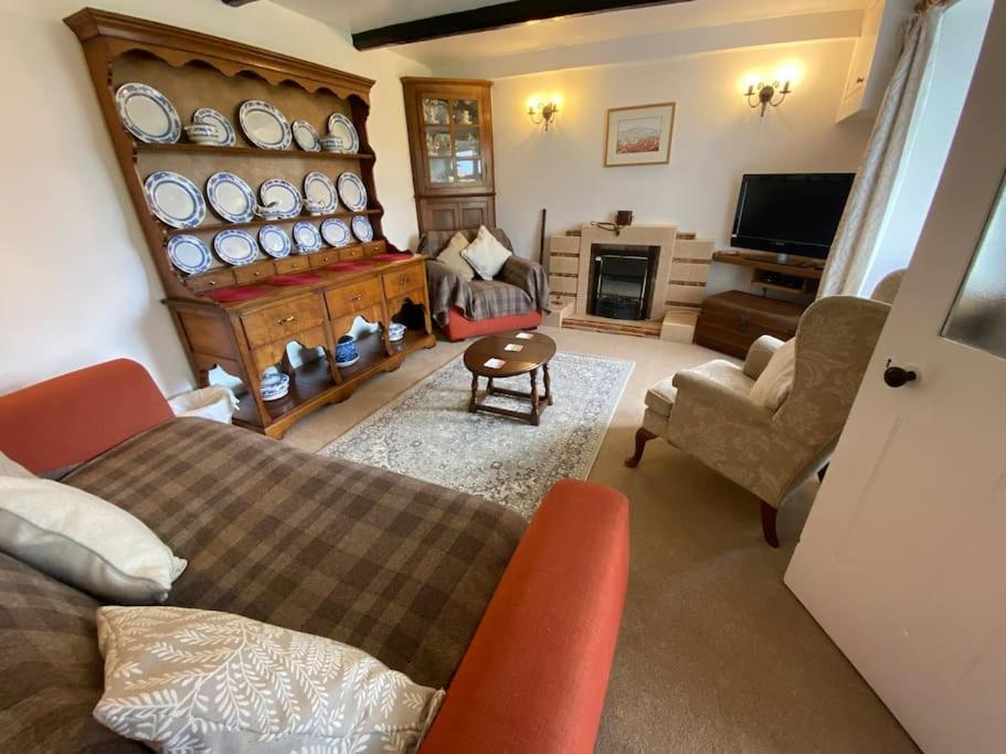 Scenic Welsh Cottage In The Brecon Beacons كريكهاوْل المظهر الخارجي الصورة