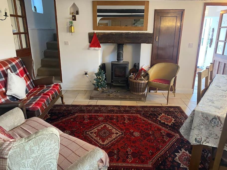 Scenic Welsh Cottage In The Brecon Beacons كريكهاوْل المظهر الخارجي الصورة
