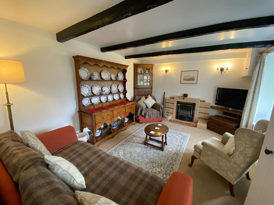 Scenic Welsh Cottage In The Brecon Beacons كريكهاوْل المظهر الخارجي الصورة