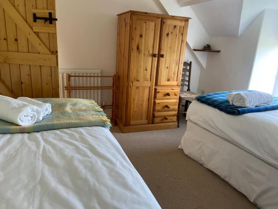 Scenic Welsh Cottage In The Brecon Beacons كريكهاوْل المظهر الخارجي الصورة